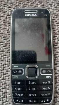 Nokia e52 z ladowarka