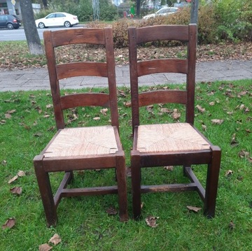 Krzesla z litego drewna