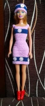 Sukienka i czapeczka dla lalki Barbie, ubranko