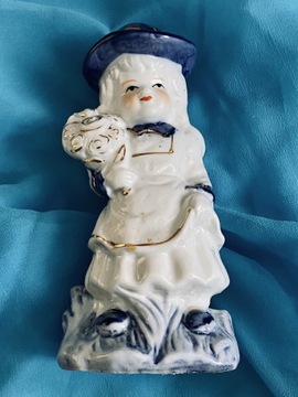 figurka porcelanowa z PRL-u niemiecka gospodyni