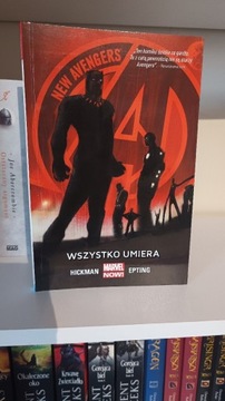 New Avengers tom 1. Wszystko umiera