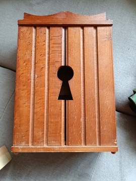 Skrzynka drewniana PRL na klucze 