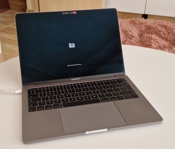 MacBook Pro 13" i5 8GB 256 HDD Uszkodzony 