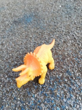 Figurka dinozaur WYMIARY NA ZDJĘCIACH