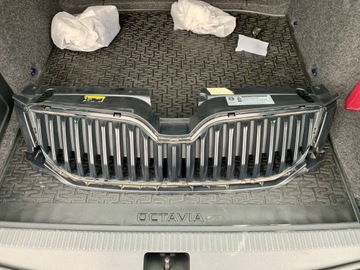 Grill atrapa Skoda Octavia 3 III przedlift