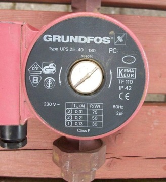 Pompa do C.O. Grundfos UPS 25-40 180 