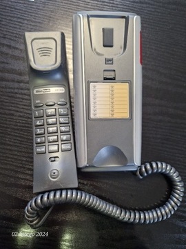 Telefon stacjonarny MaxCom KXT 400