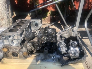 Słupek silnika BMW F11 2.0 diesel