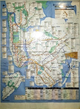 Plan nowojorskiego metra w metalowej ramie 