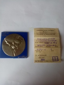 Medal Okolicznościowy z wizerunkiem dwustronnym. 