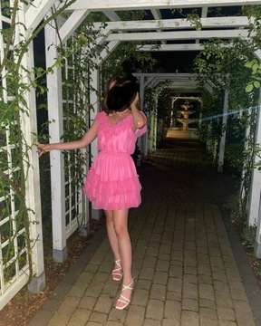 sukienka wieczorowa różowa hiszpanka
