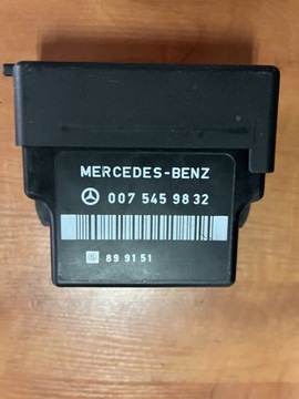 Przekaźnik świec żarowych Mercedes w124 2.0D