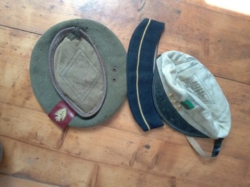 Stare wojskowe czapki 3 x