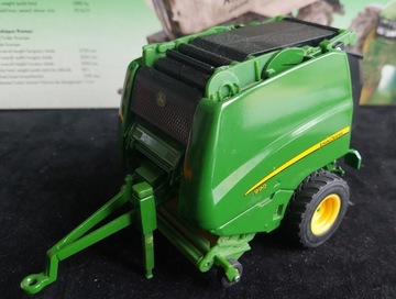 SIKU 2465 PRASA DO BELOWANIA SŁOMY JOHN DEERE 1:32