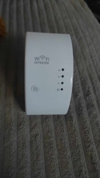 Wzmacniacz sygnału Wi-Fi W02