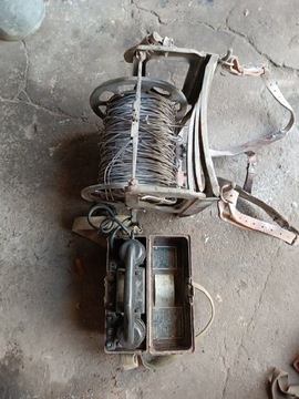 Wojskowy kabel z telefonem łączbość PKL