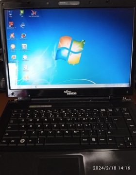 Laptop Fujitsu Siemens Amilo Pi 2550.Działa.