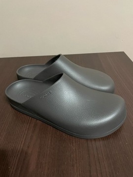 Lekkie klapki Crocs 