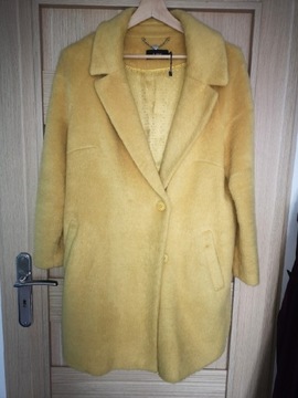 Krótki płaszcz Monnari 42/44  z włosiem, oversize