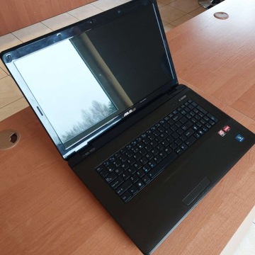 Laptop ASUS K72DR - uszkodzony