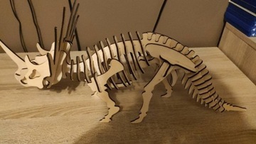 Dinozaur model do sklejania lub gotowy produkt
