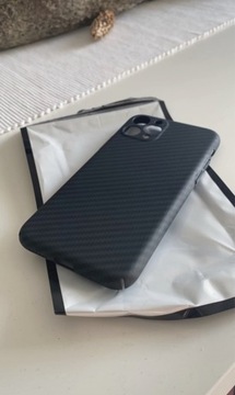 Etui IPhone 11 pro karbon