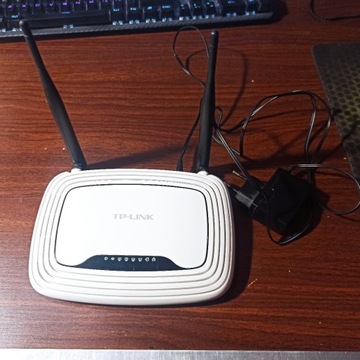 Router TP-LINK TL-WR841N