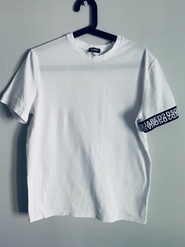 Dsquared2 biały z T shirt rozmiar M 