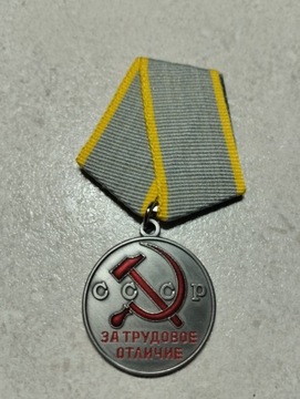 medal ZA TRUDOWOJE OTLICZIJE CCCP