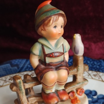 Figurka porcelana Hummel Goebel Wyside Harmony 