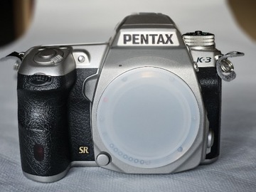 PENTAX K-3 Premium Silver Edition + O-ME53