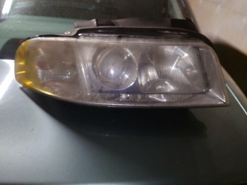 Lampa prawa przód audi a4 b5 Xenon 