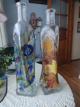 Dwa wazony szklane, ręcznie malowane