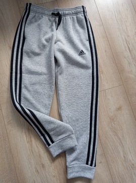 Spodnie adidas chłopięce 9-10lat