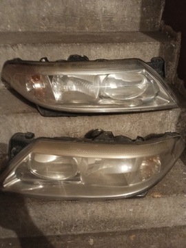 Lampy przód laguna MK2 komplet 2 szt lewa prawa 