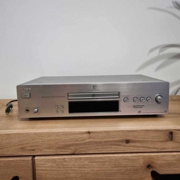 Sony SCD - XB 790 