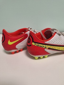 Oryginalne buty korki Nike Tiempo rozmiar 42