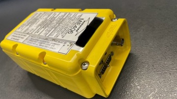 Artex ME406 Emergency Lokalizator Transmitter ARM 