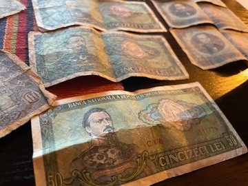 Una Suta Lei i Cincizeci Lei - banknoty Rumunia 