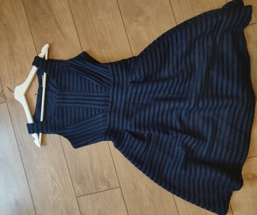 Granatowa sukienka firmy Orsay