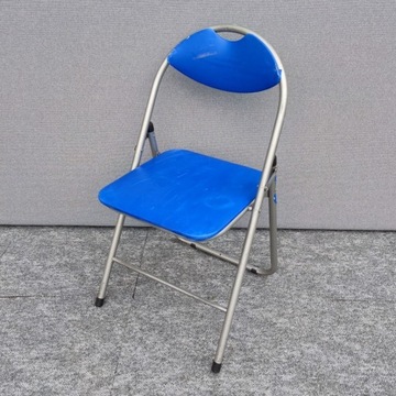Krzesło składane niebieskie