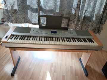 pianino cyfrowe Yamaha DGX 640 z ważoną klawiaturą