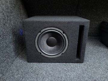 Subwoofer Aktywny z Wbudowanym Wzmacniaczem