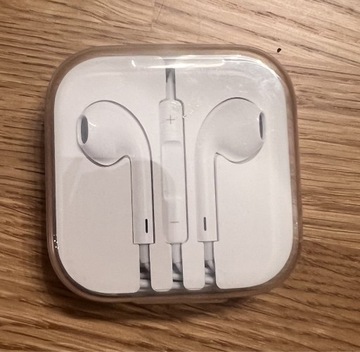 Słuchawki przewodowe Apple