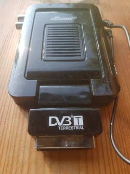 Dekoder telewizji naziemnej DVBT z pilotem  sprawn