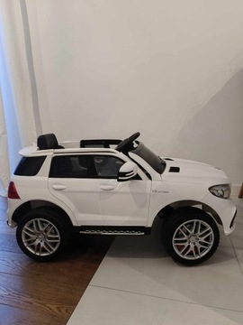 Mercedes GLE63 AMG na akumulator