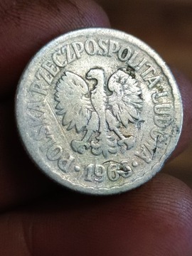 Sprzedam monetę 1 zloty 1966 r  nalewka na dacie