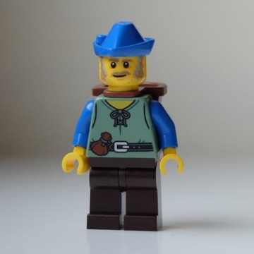 Lego minifigurka Wieśniak Farmer cas579 / 10305