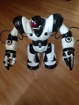 Robot zdalnie sterowany ROBOACTOR