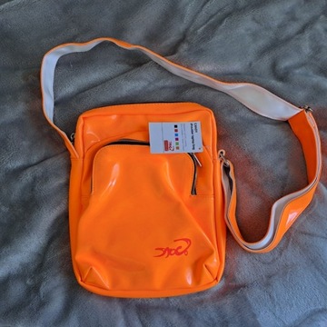 sportowa naramienna torba na tablet CROCO
